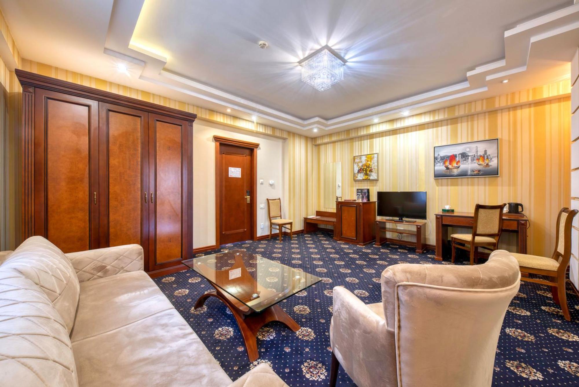 Spa Hotel Grace Forum Yerevan Quarto foto