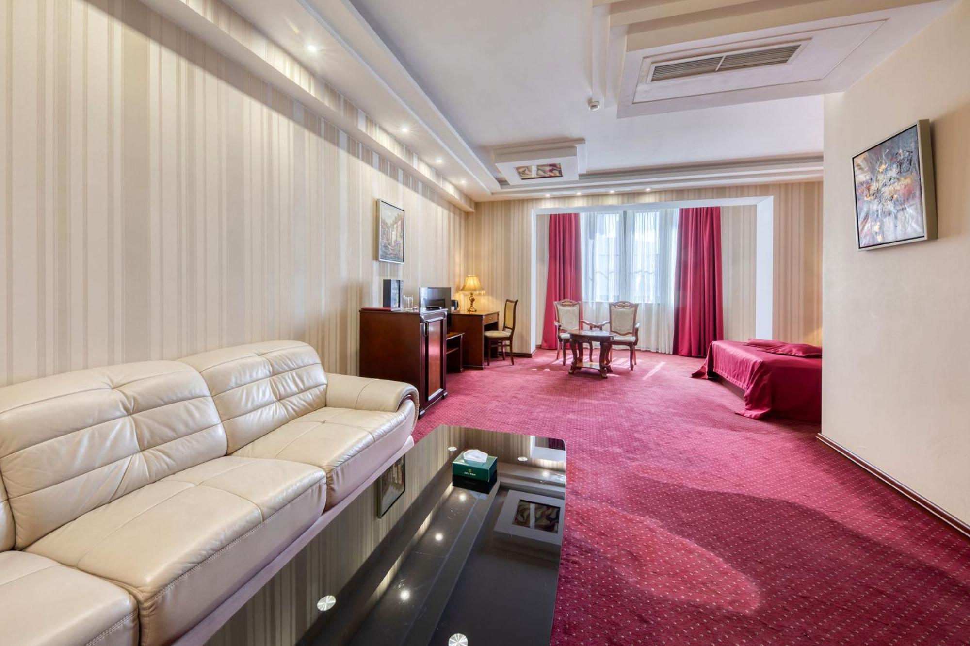 Spa Hotel Grace Forum Yerevan Quarto foto