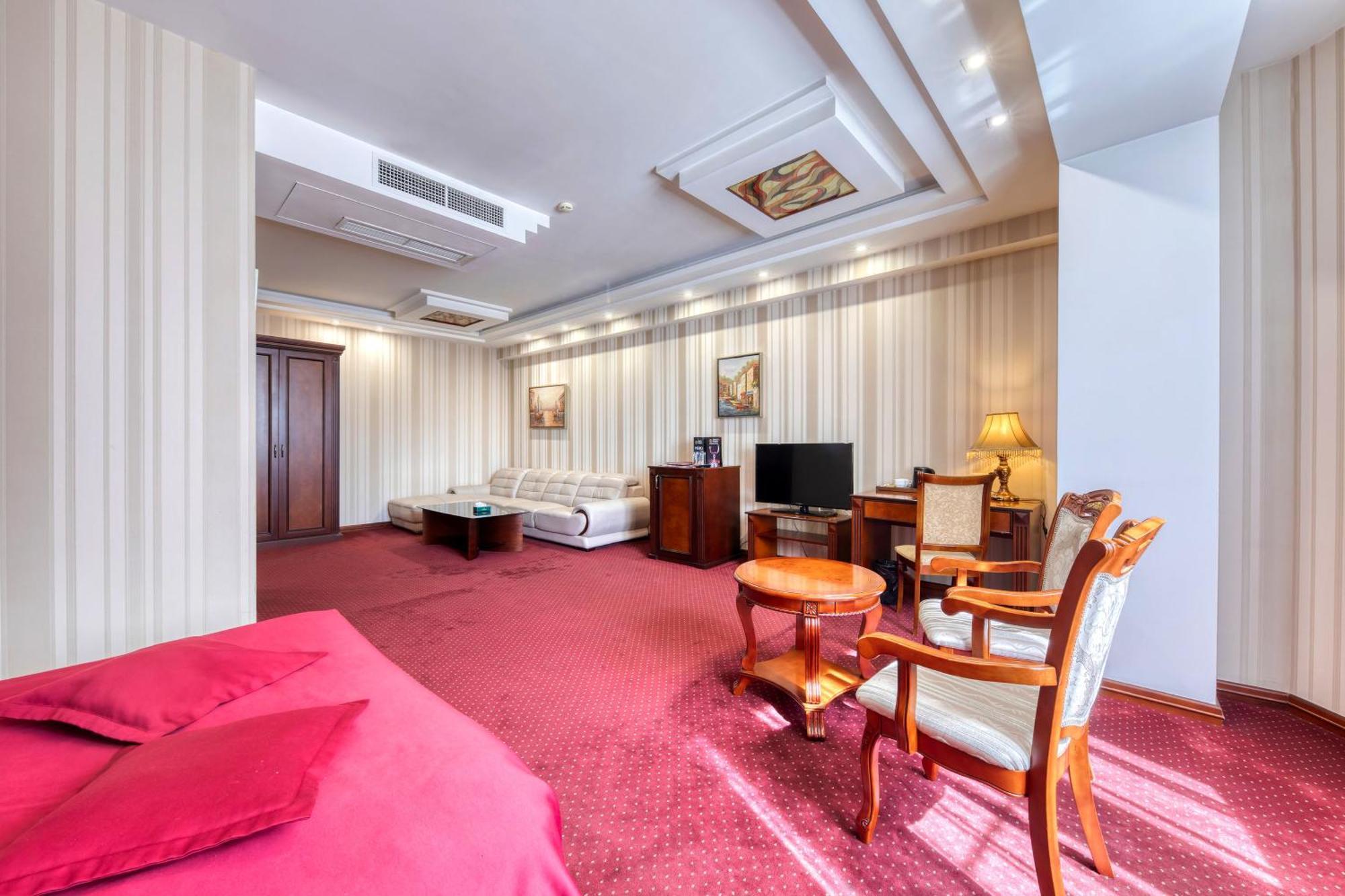 Spa Hotel Grace Forum Yerevan Quarto foto