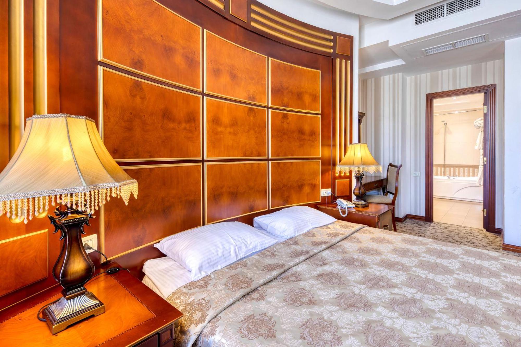 Spa Hotel Grace Forum Yerevan Quarto foto